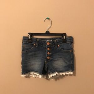 Girls size M (7/8) denim shorts